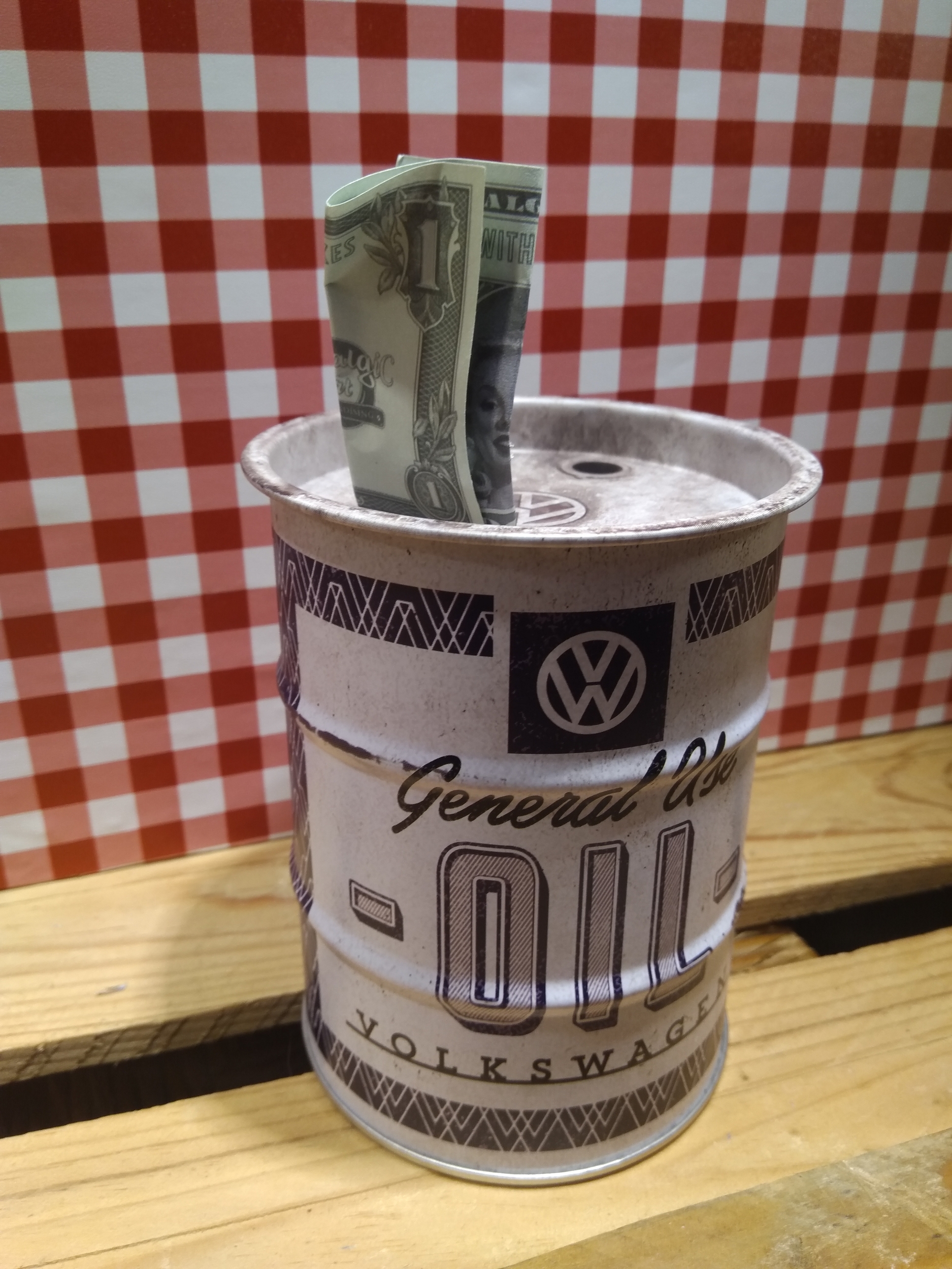 tirelire bidon huile volkswagen