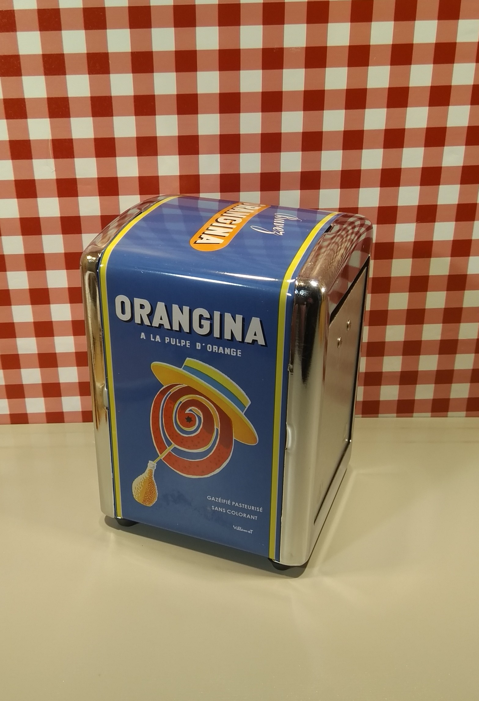 distributeur de serviettes publicitaire orangina