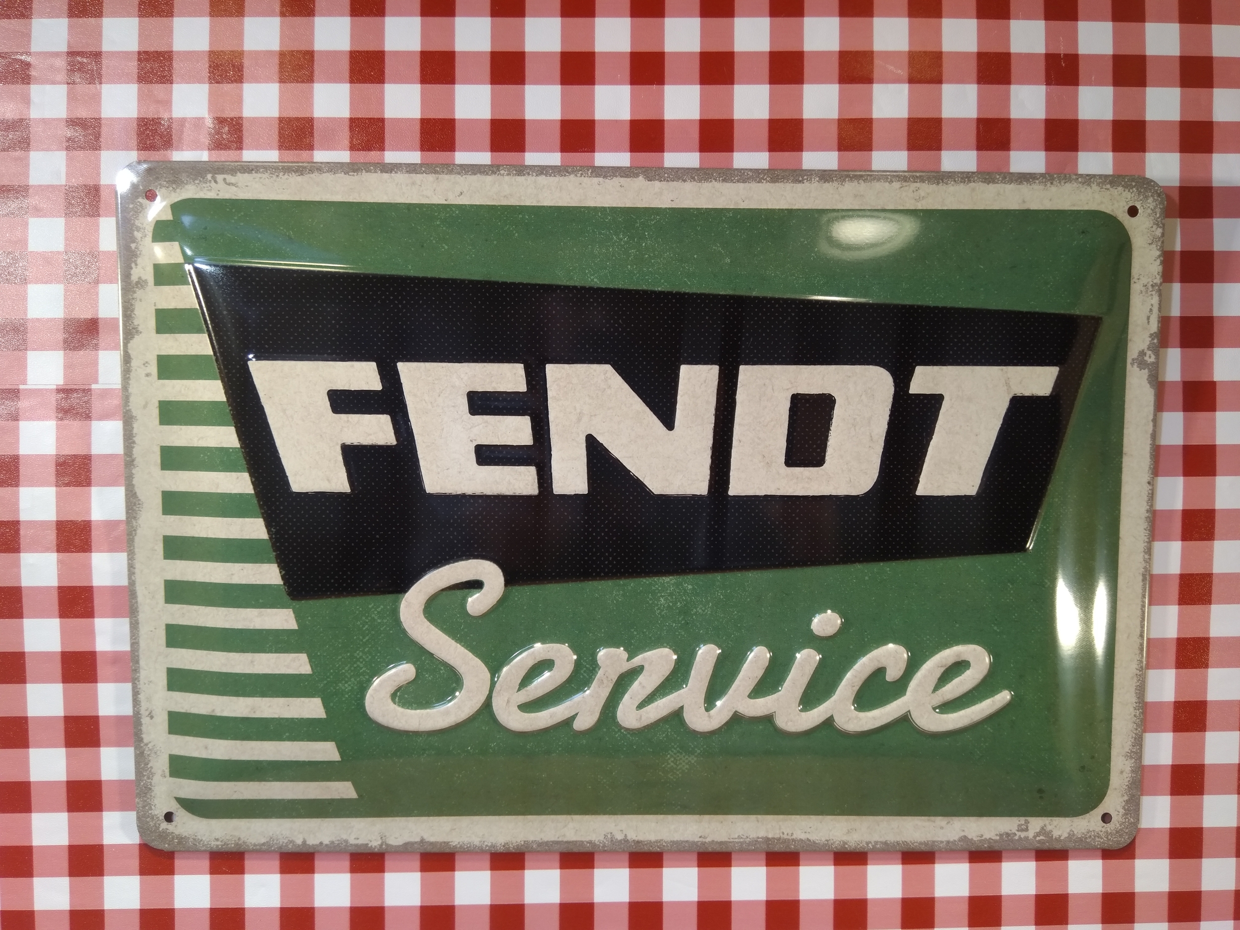 plaque métal déco tracteur fendt service