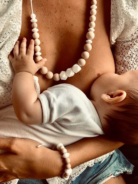 Collier d'allaitement en silicone naturel - La Tanière des Mamans