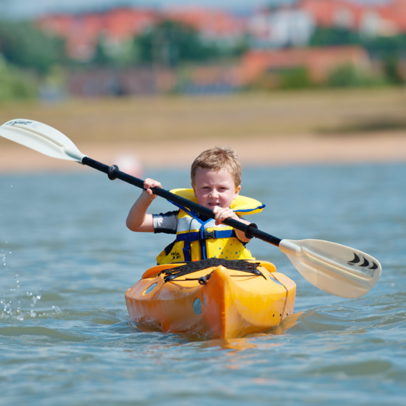 BKME0075-PRIJON-SEAYAK-JUNIOR-ACTION-1