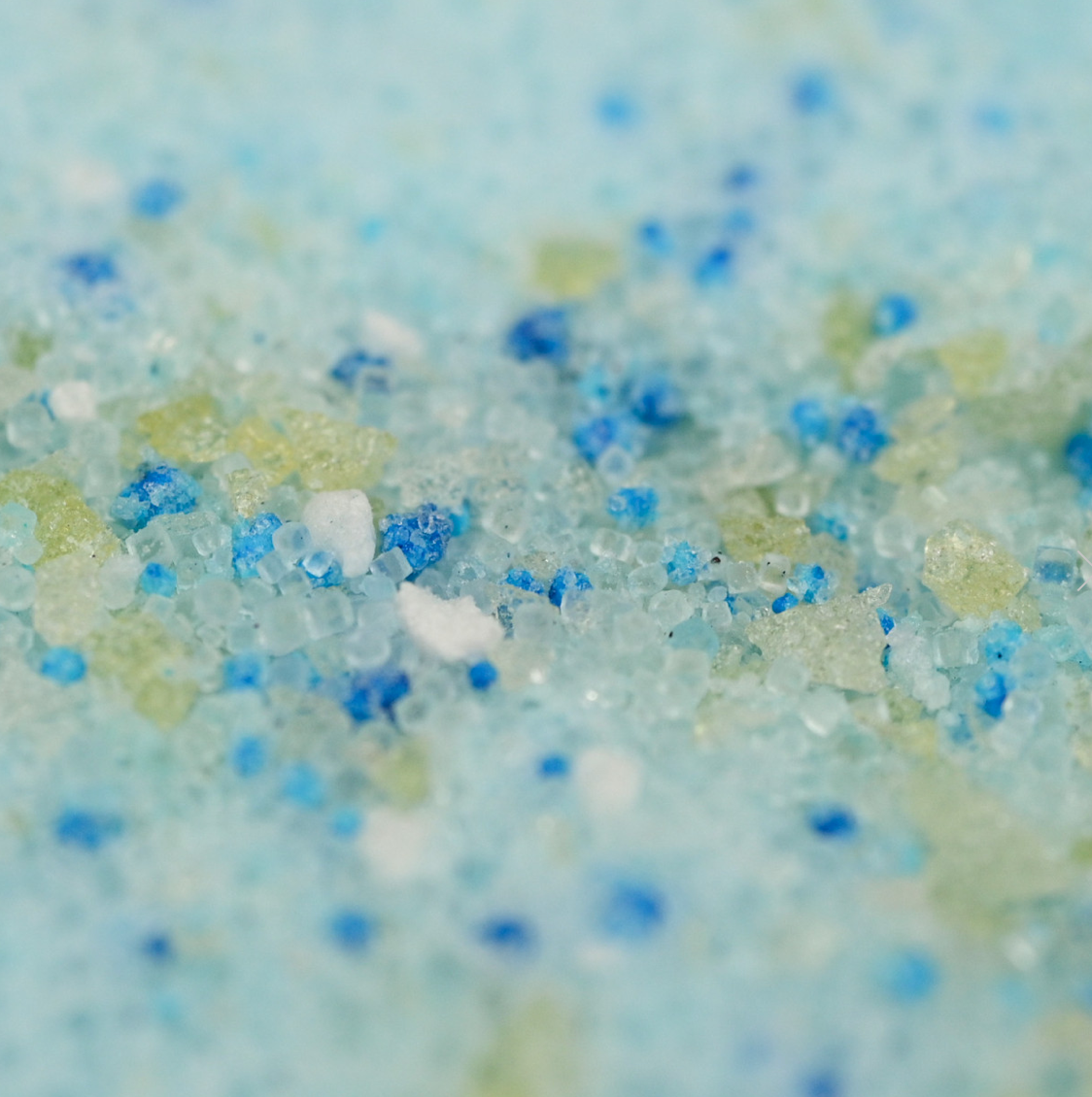 Sel de bain crépitant bleu intérieur