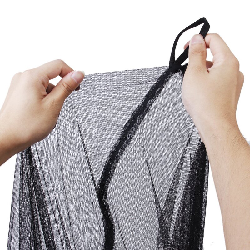 Voile de Lit | Noir installation