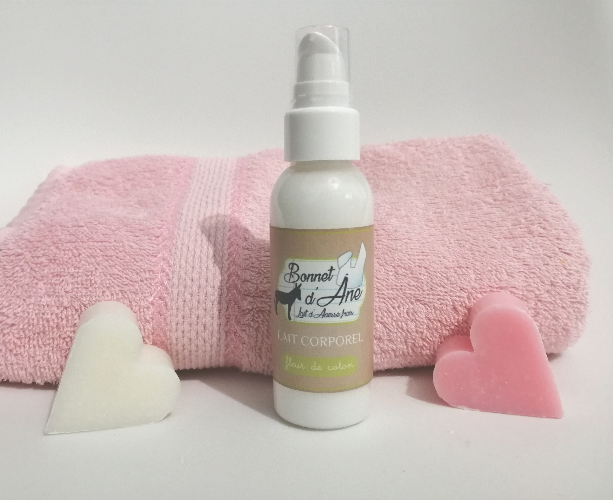 Lait-Corporel-au-lait-d-anesse-bonnet-d-ane