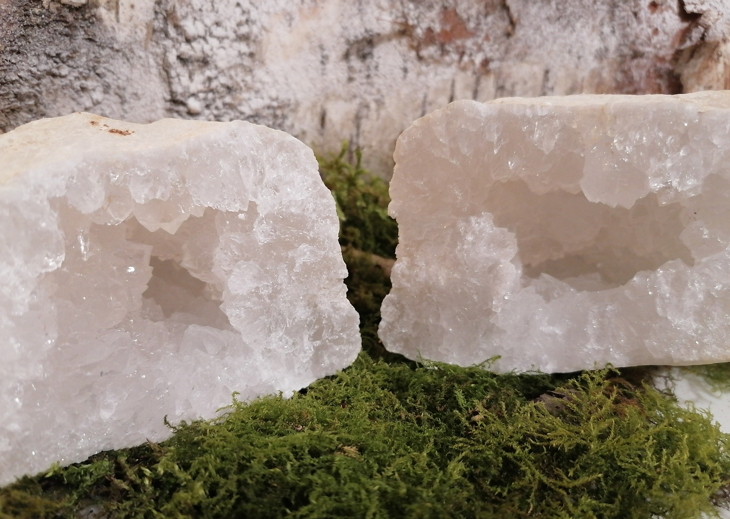 Encens & Rituels - GEODE CRISTAL DE QUARTZ MOYENNE – Encensetrituels