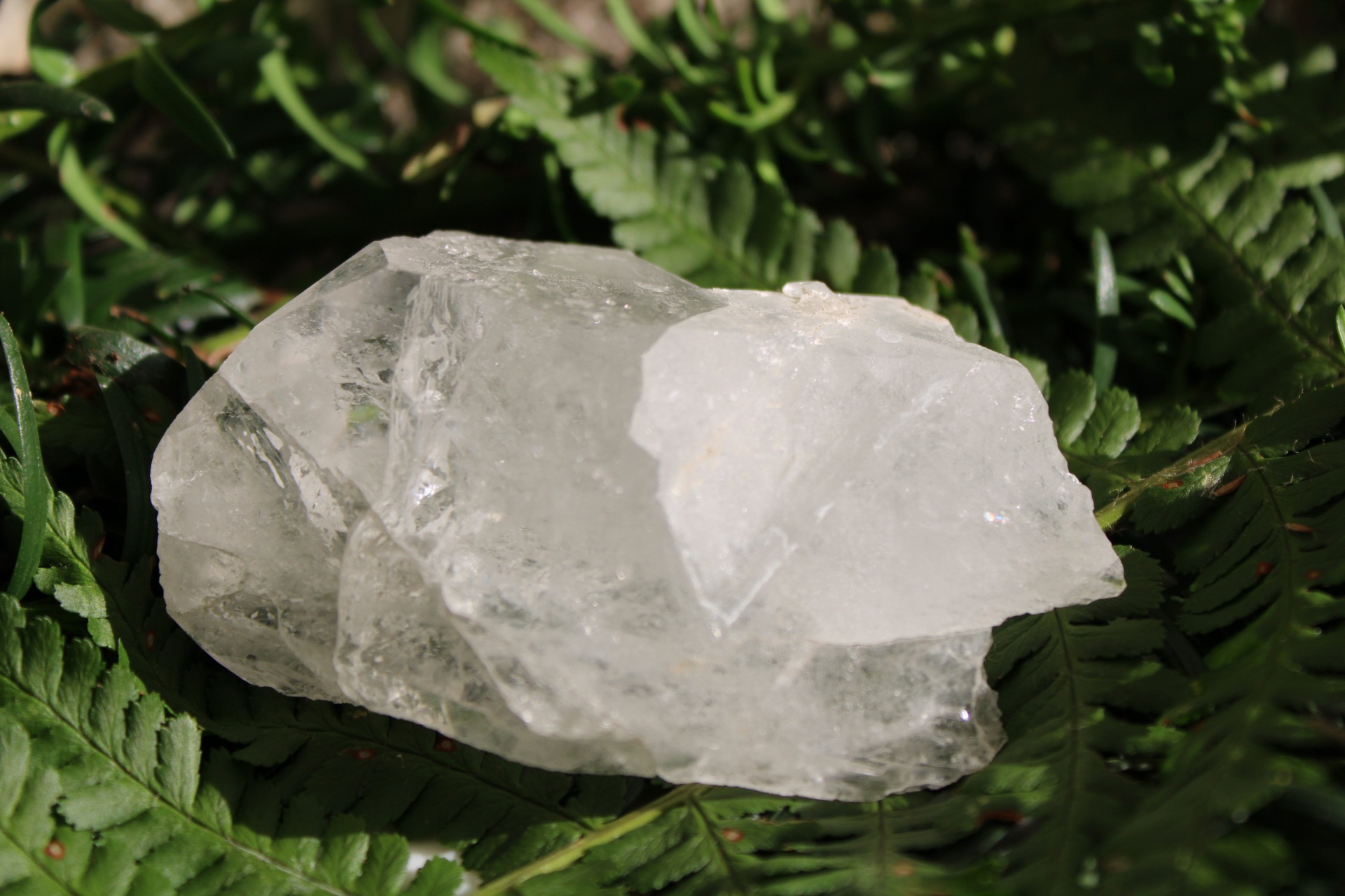 cristal-de-roche-pierre-brute