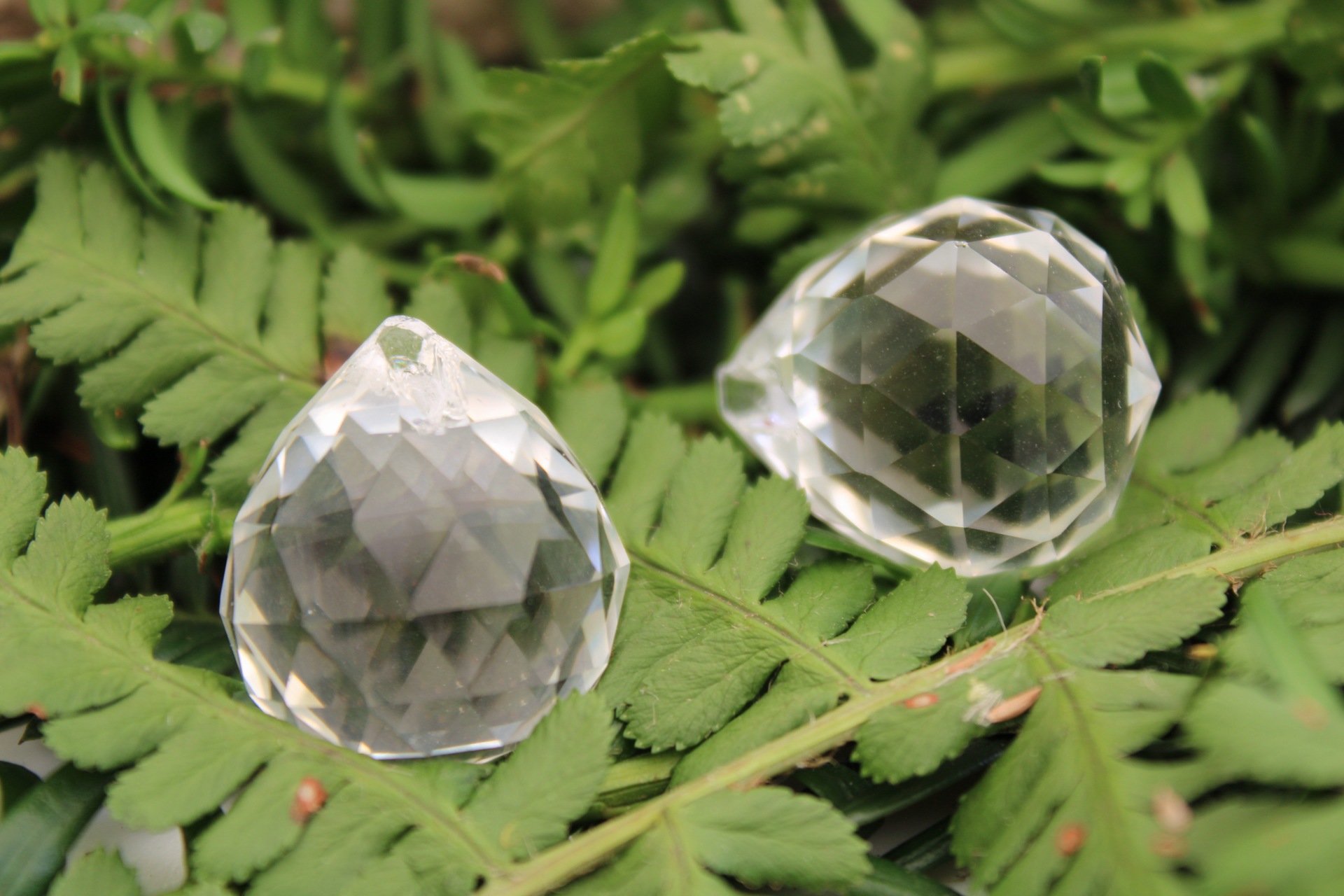 Boule-de-cristal-a-facettes-Feng-Shui-2