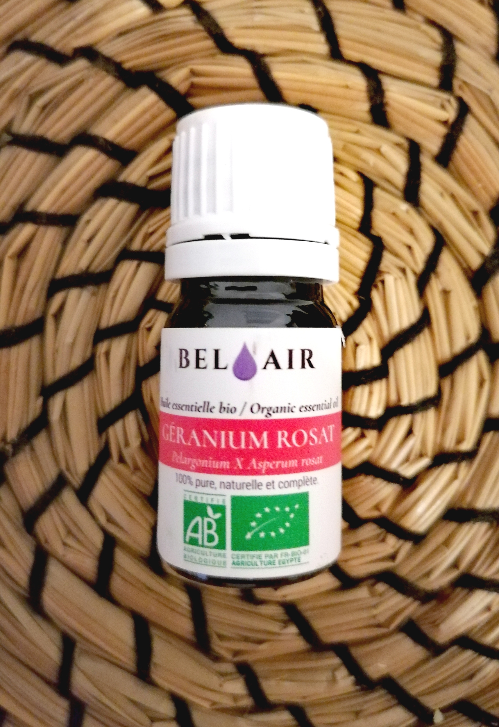 he-Geranium-Rosat-huile-essentielle-bel-air-bio-herboristerie