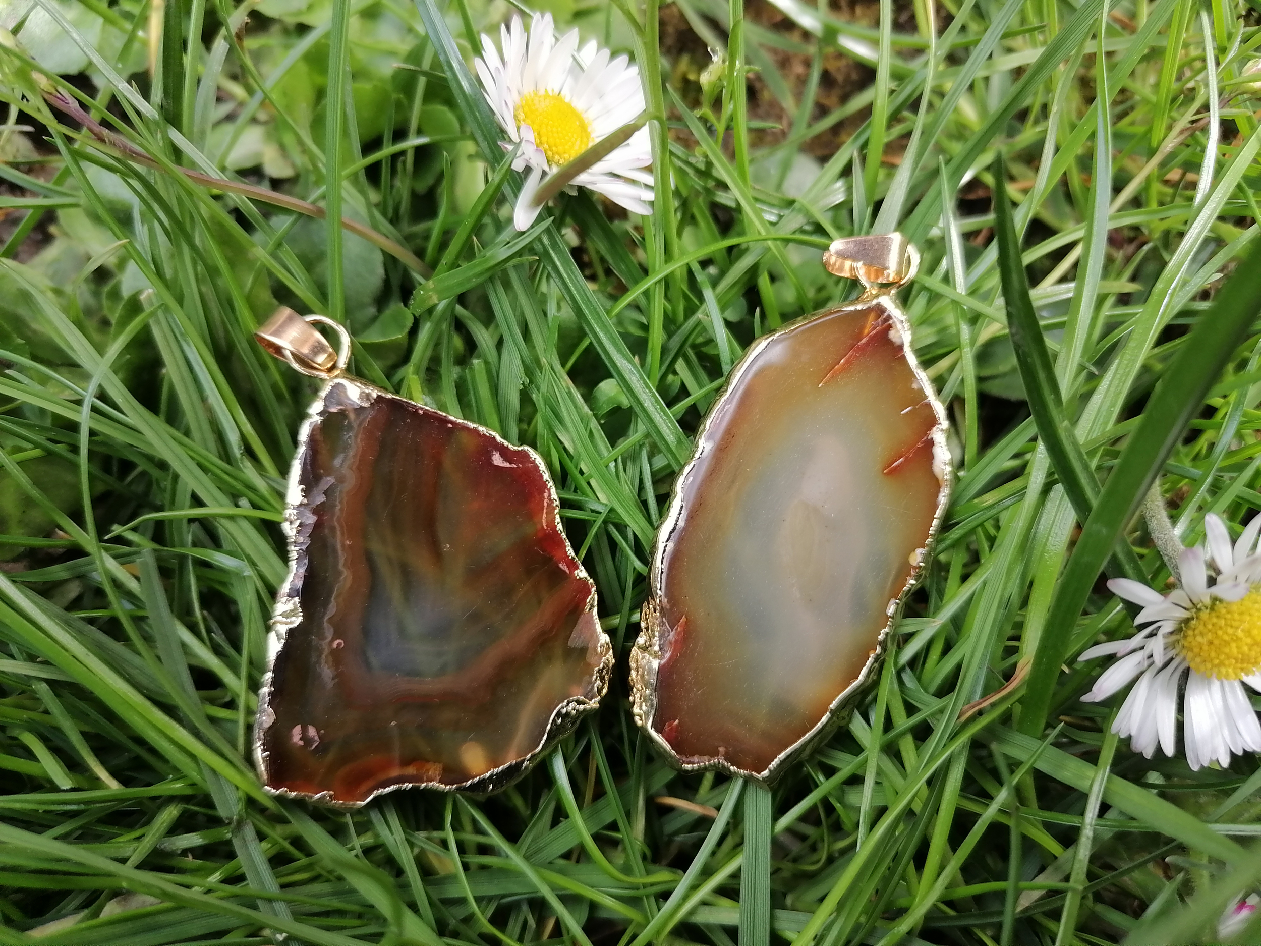 pendentif-bijou-agate-naturelle-pierre-mineraux-boutique-de-mineraux-lithotherapie-bienfait-herboristerie