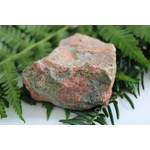 unakite-mineraux-pierre-brute-lithotherapie