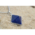 collier-pendentif-pyramide-lapis-lazuli