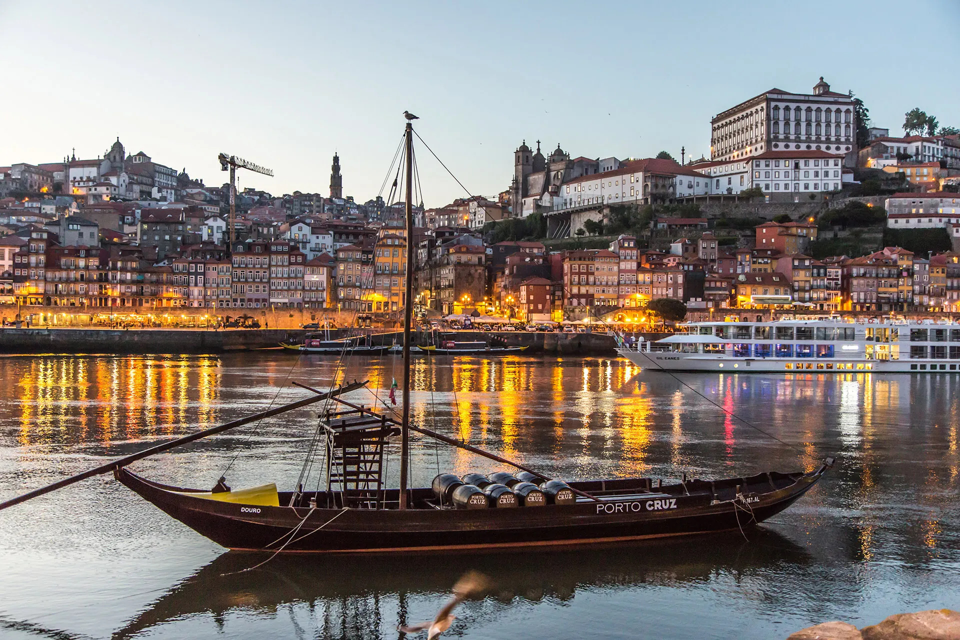 Découvrez le Porto : un vin unique aux caractéristiques exceptionnelles