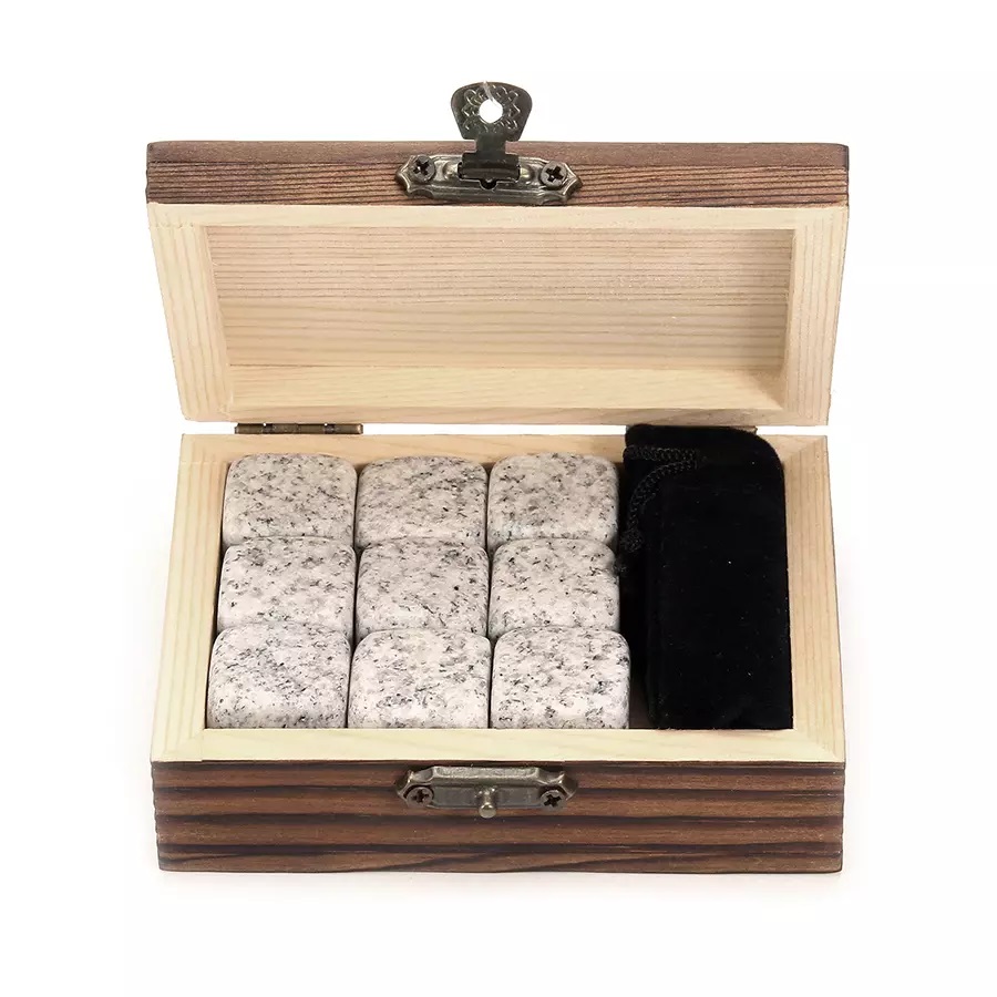 Ensemble de 9 pierres à Whisky