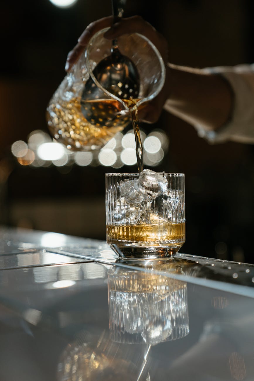tasse en verre transparent avec de l eau