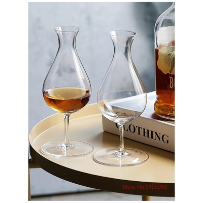 deux-verres-tulipes-plateaux