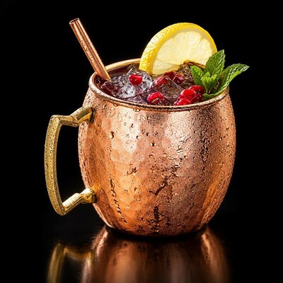 verre-moscow-mule-fond-noir