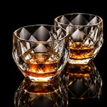 verre-a-whisky-vintage-cristal-brandy-fond-noir