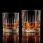 verre-a-whisky-vintage-italien-diamant-fond-noir