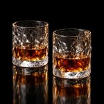 lot-2-verres-a-whisky-japonais-fond-noir