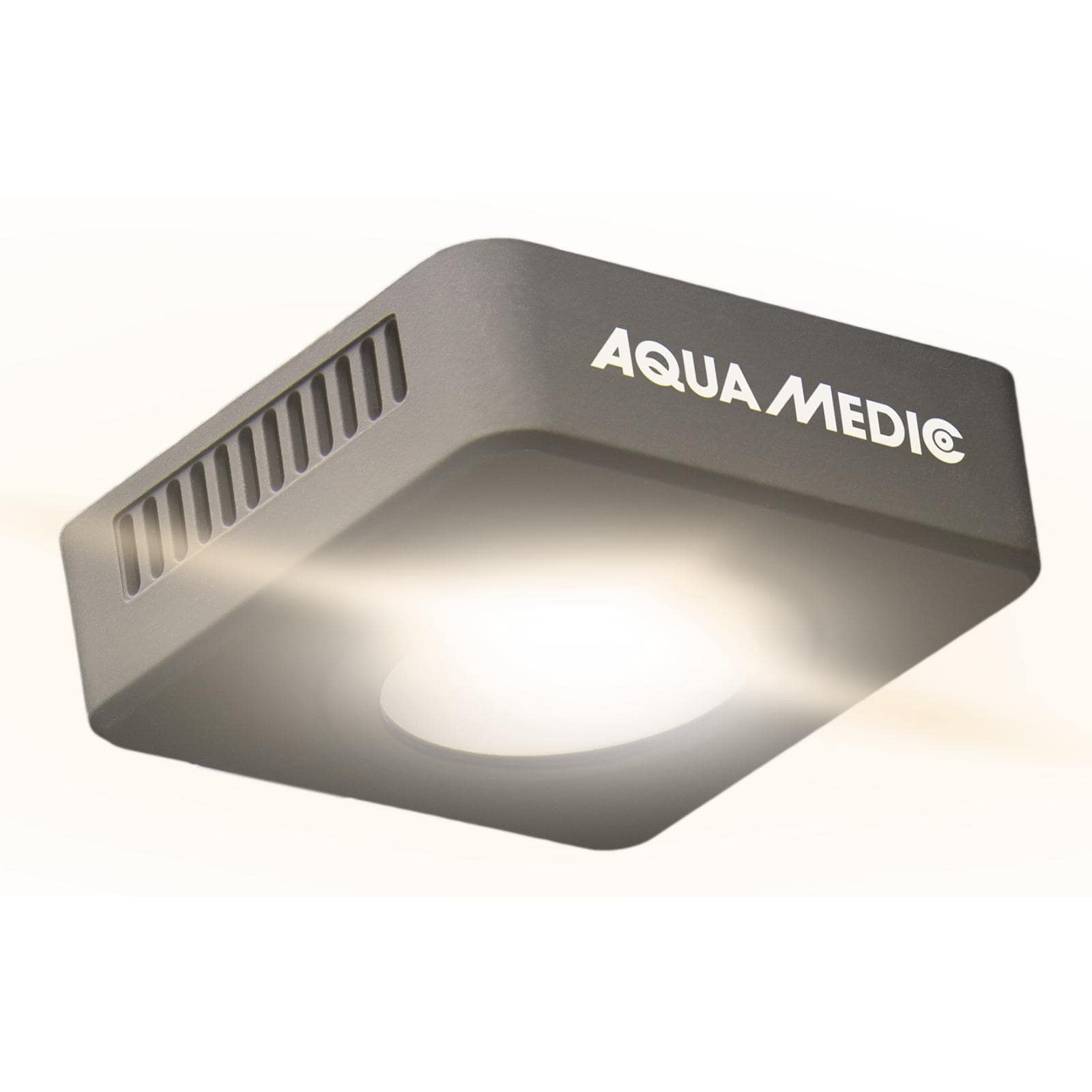 aqua-medic-qube-30-plants-lampe-leds-puissante-30w-pour-nano-aquarium-d-eau-douce-1-min