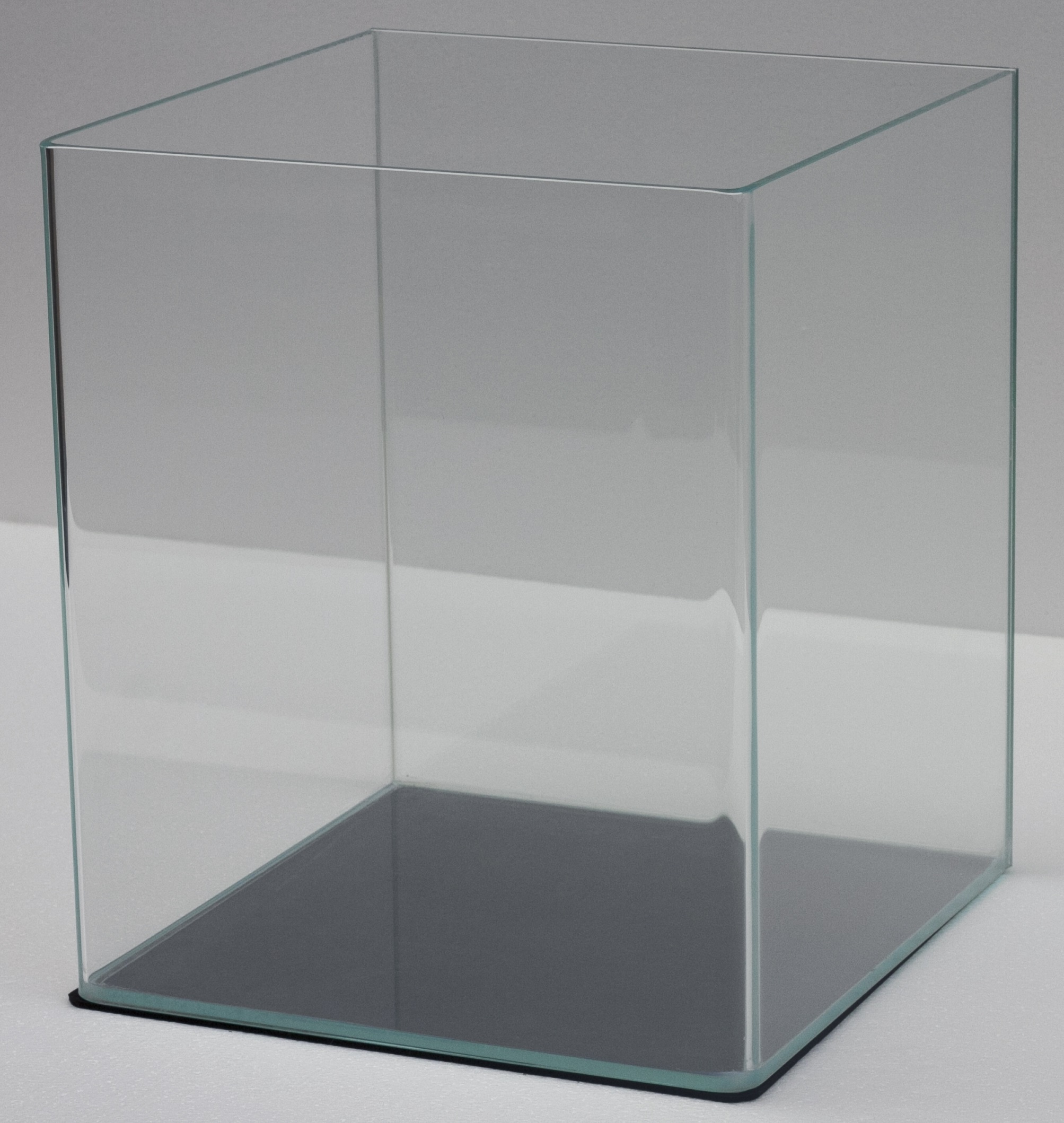 cuve-ultra-clear-45x45x45cm-6mm-90l-scalare-2