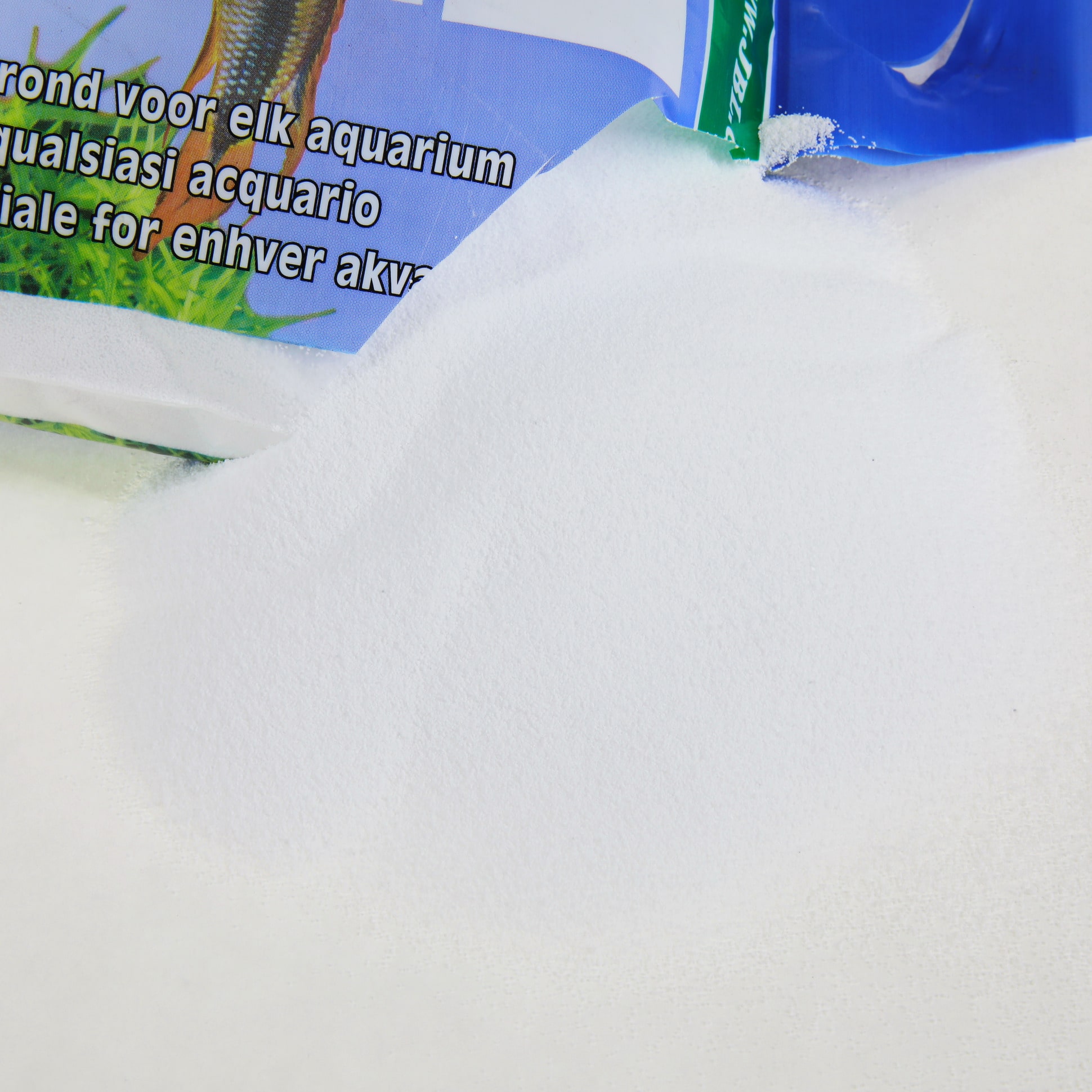 jbl-sansibar-snow-substrat-de-sol-naturel-fin-couleur-blanc-neige-0-1-a-0-6-mm-pour-aquarium-d-eau-douce-1-min