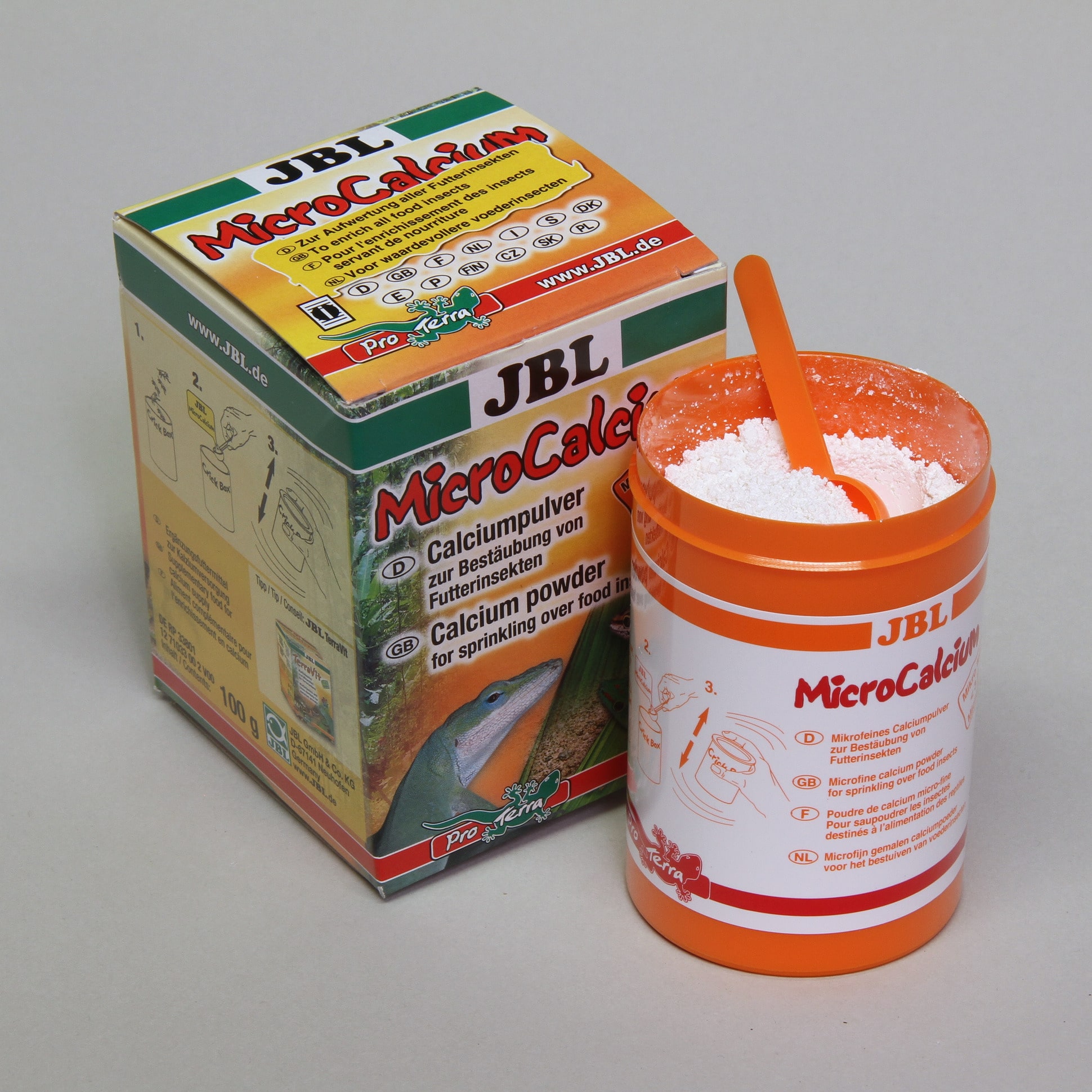 jbl-microcalcium-100-gr-poudre-de-calcium-a-saupoudrer-sur-les-insectes-1-min