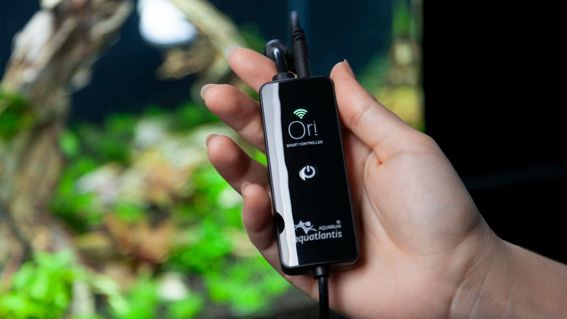 aquatlantis-ori-smart-controller-controleur-wifi-pour-eclairage-et-gestions-de-l-aquarium-1