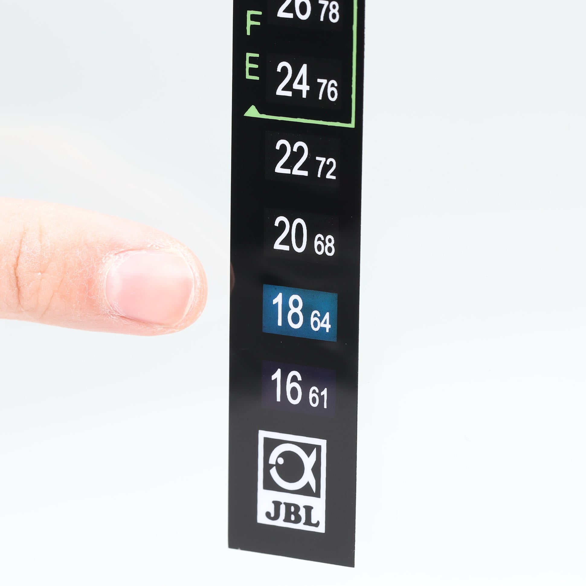 jbl-thermometre-digital-adhesif-de-precision-mesure-de-temperature-allant-de-20-a-34-c-aquarium-8-min
