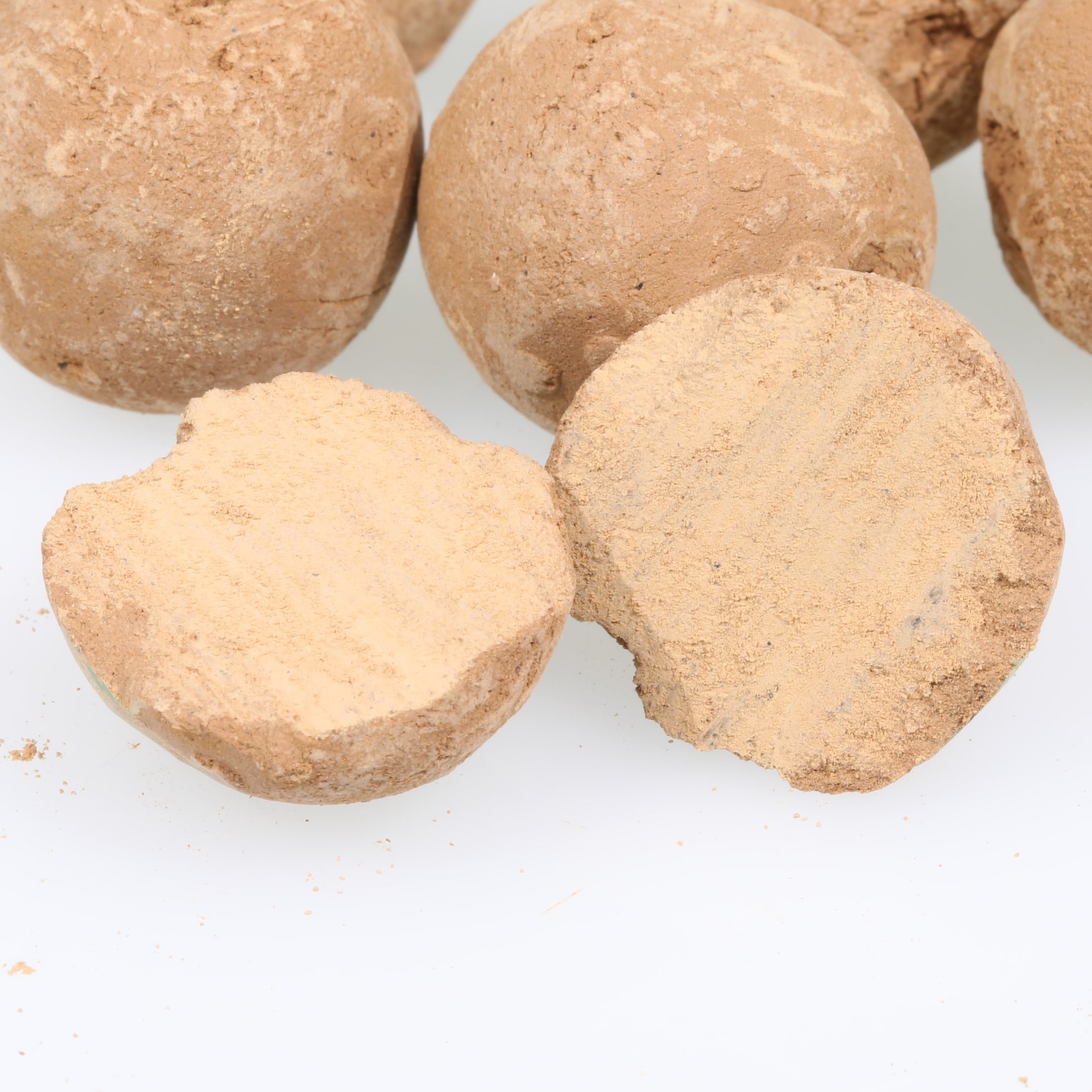 jbl-7-boulettes-fertilisantes-pour-les-racines-des-plantes-aquatiques-3-min