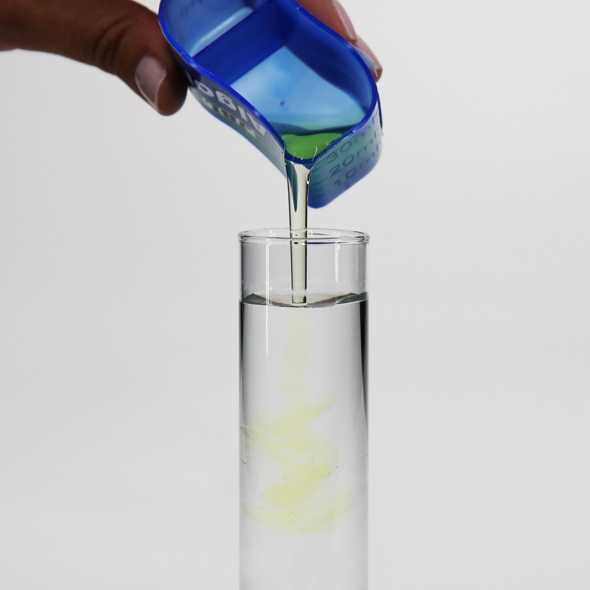 jbl-algol-100-ml-resout-et-regule-rapidement-les-problemes-d-algues-en-aquarium-1-min