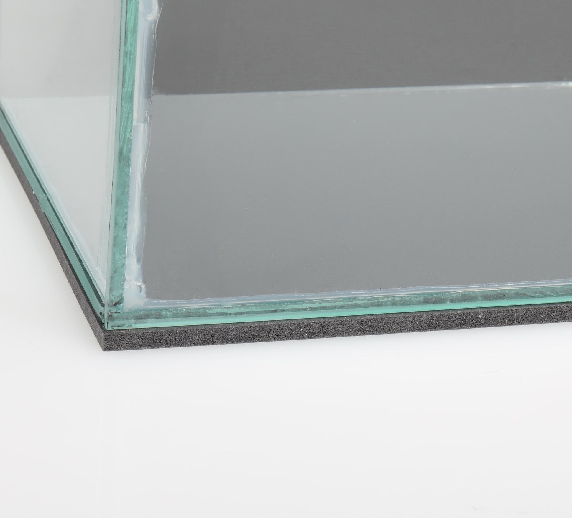 jbl-aquapad-tapis-de-protection-en-mousse-pour-aquariums-et-terrariums-33-min