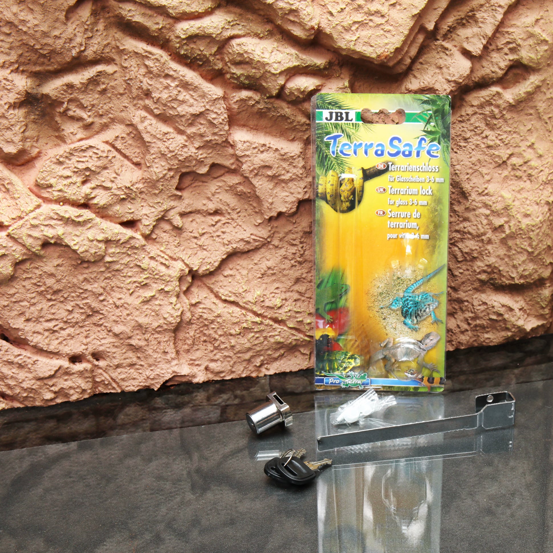 jbl-terrasafe-serrure-avec-2-cles-pour-vitre-de-terrarium-coulissante-3-min