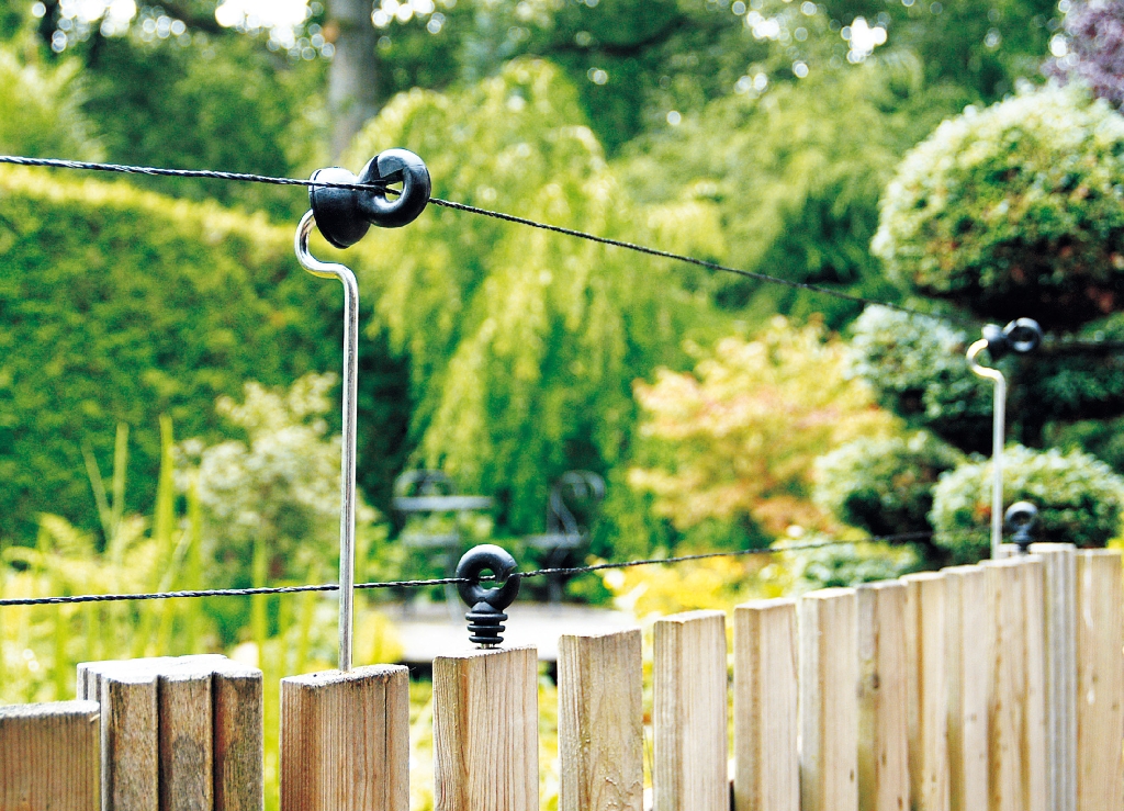 velda-garden-protector-cloture-electrique-40-m-permettant-d-eloigner-du-bassin-les-animaux-indesirables-3