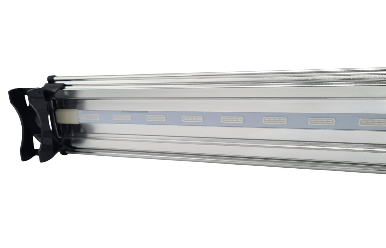 aquavie-lumivie-ral-g2-rampe-d-eclairage-leds-pour-aquarium-d-eau-de-mer-et-cichlides-1-5