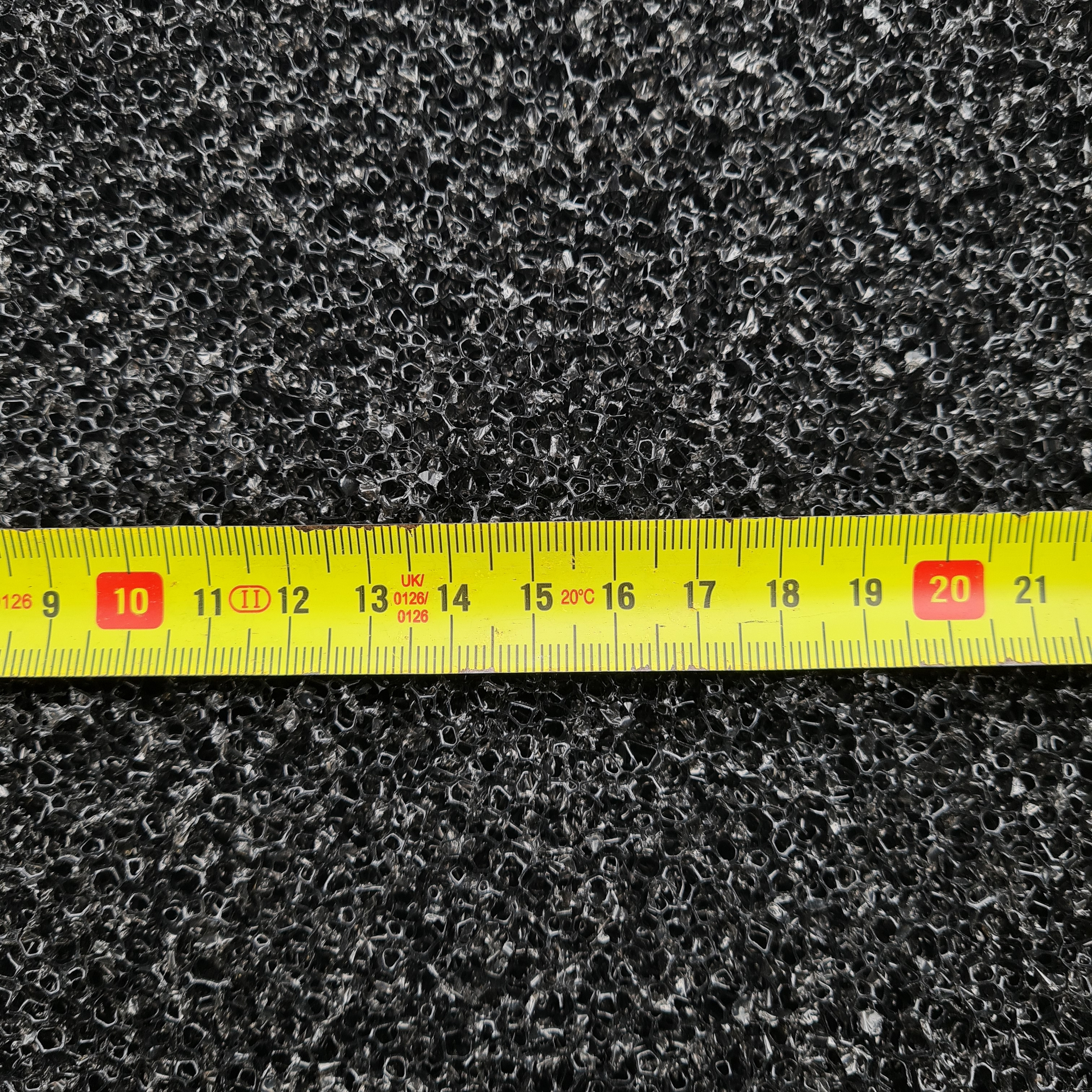 scalare-plaque-de-mousse-filtrante-noire-grosse-10-ppi-50-x-50-x-5-cm-1