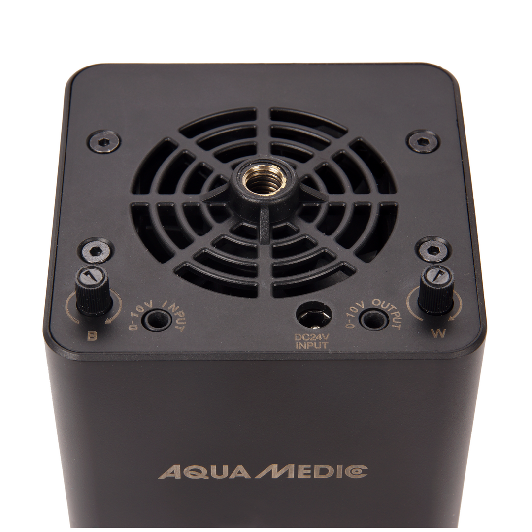 AQUA MEDIC Qube 50 Plant lampe LEDs puissante 50W pour aquarium d'eau