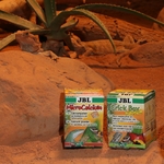 jbl-microcalcium-100-gr-poudre-de-calcium-a-saupoudrer-sur-les-insectes-4-min