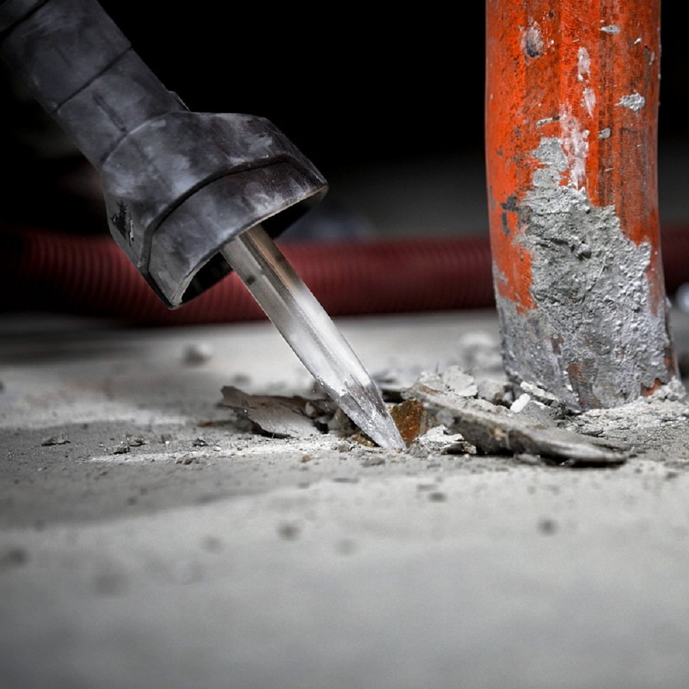 burin-pic-sds-max-pour-burinage-et-demolition-de-beton-et-maconnerie-400mm-milwaukee