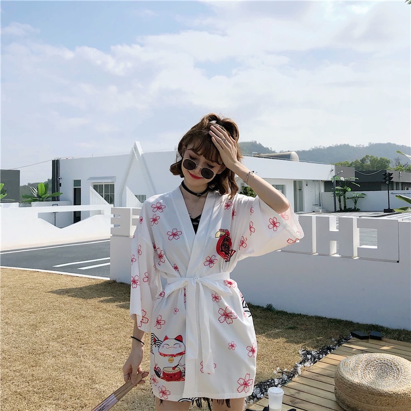 Nouveau-2020-blanc-noir-chat-chanceux-l-che-t-plage-Cardigan-femmes-Harajuku-japonais-Kimono-Style