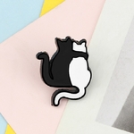Broches-de-chat-en-mail-noir-et-blanc-dessin-anim-Animal-mignon-sac-dos-revers-Badges