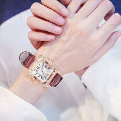 Montre Femme Bracelet Daim Rose Avec Strass - Neuf Sans étiquette - Livrée Dans Une Boîte Cadeau