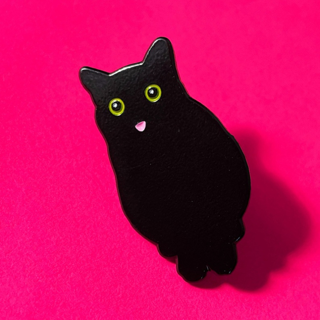 Broche Chat Noir Sur Cœur Rouge – Acier Inoxydable, Neuf
