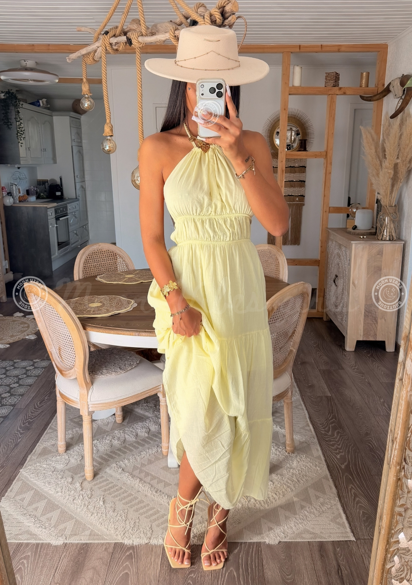 Février (32)