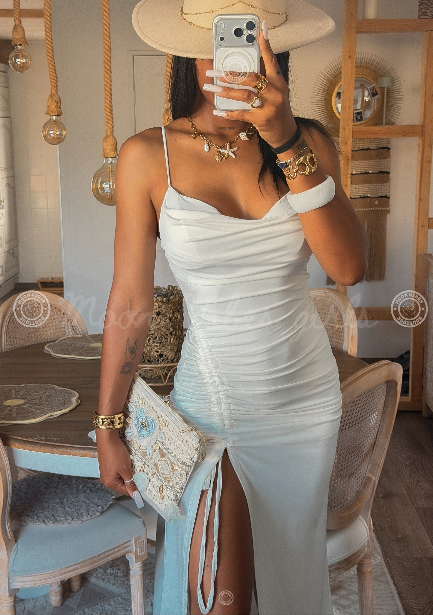 JUIN (19)