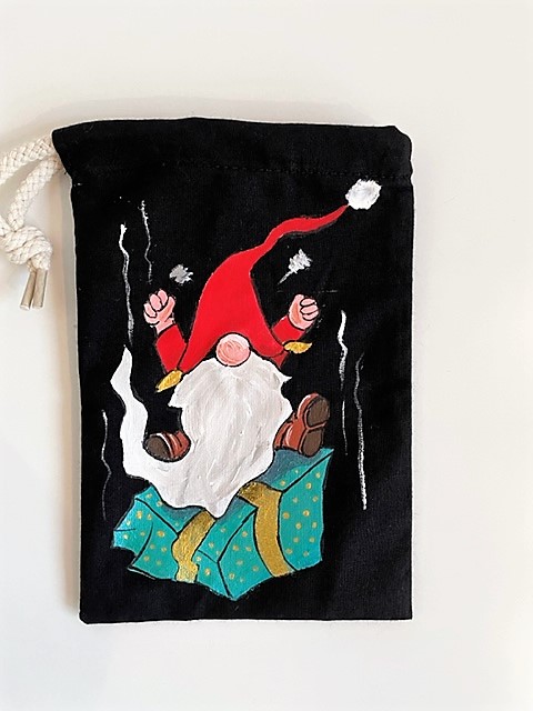 pochons noirs nains de Noël boudeurs (2)