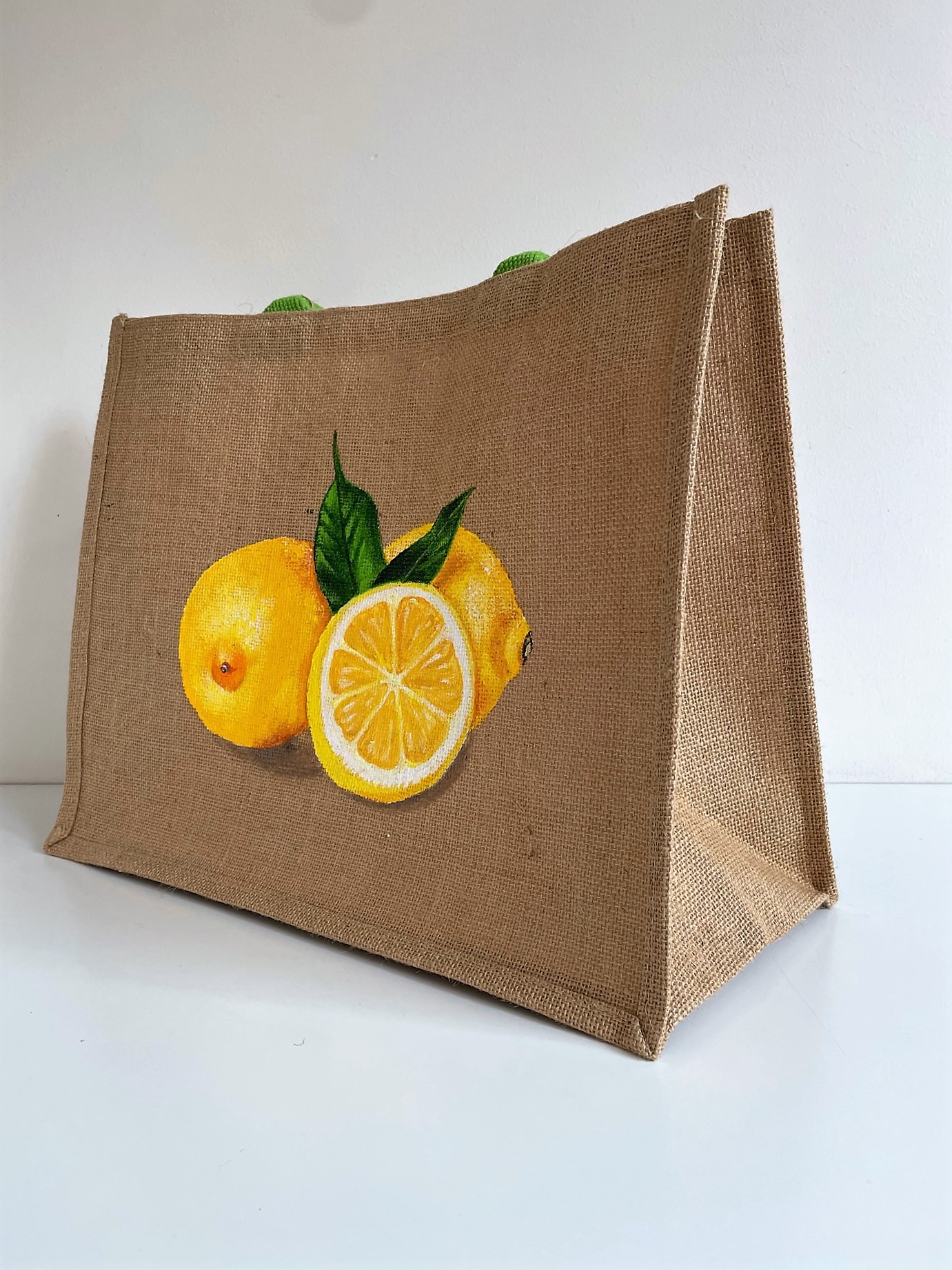 Sac de plage en jute avec de gros citrons peints à la main par Elles et No.