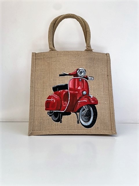 Sac en jute avec une belle vespa rouge peinte à la main par Elles et No.
