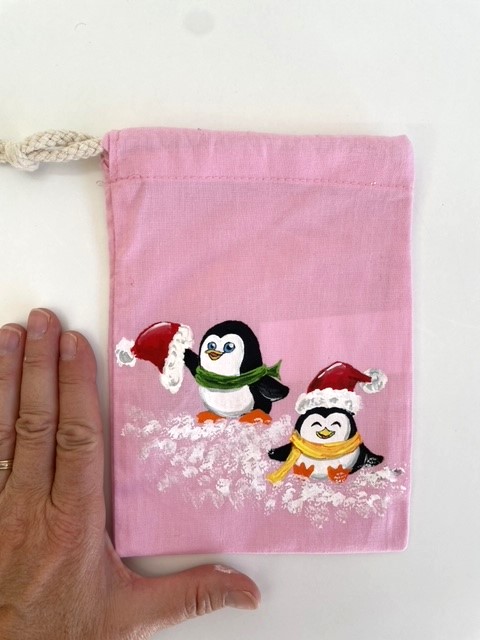 Pochons rose pingouins de Noël peints à la main  (1)