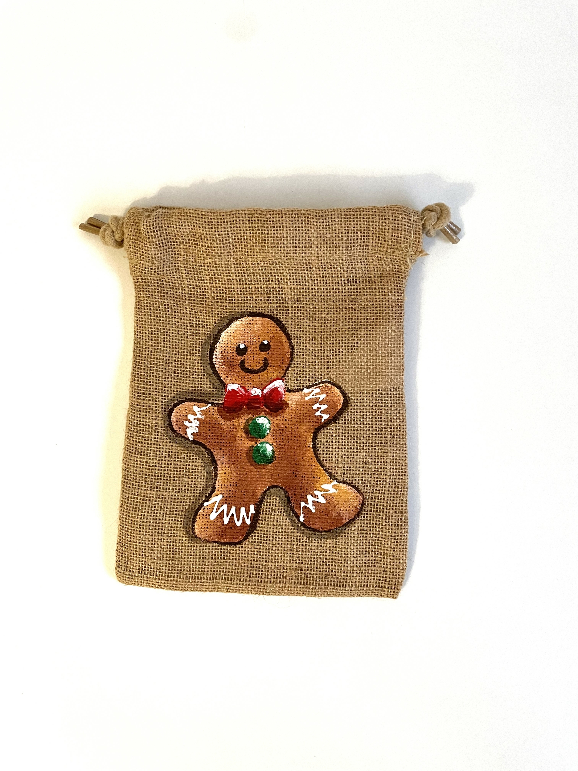 pochon jute avec bonhomme pain dépice peint main par Elles et No.